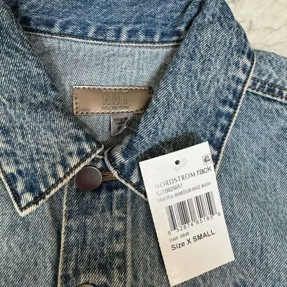 Kut from the Kloth Dolly rhinestone crop jacket oversized size XS NWT - Picture 3 of 7